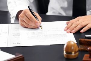 Notary-in-office-800×533